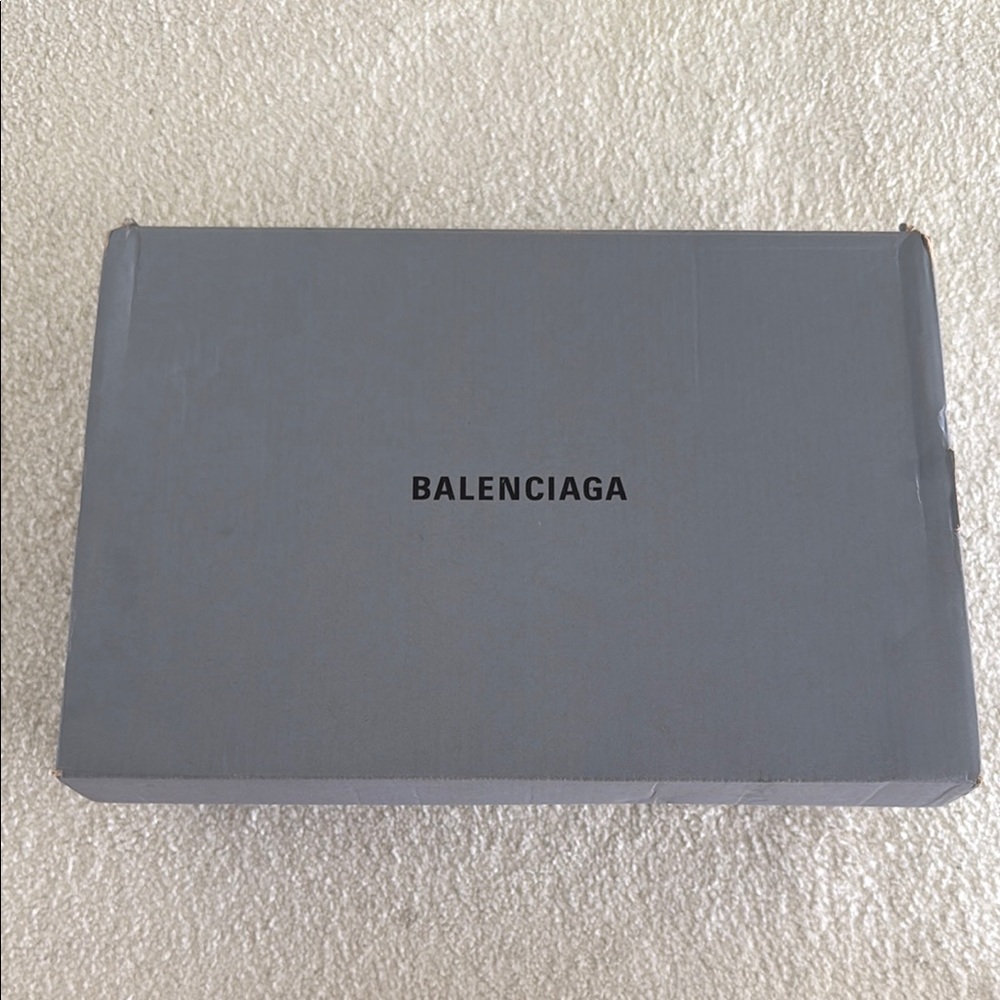 Balenciaga Gray Sneakers Sleek Design Luxury Comfort Brand new.